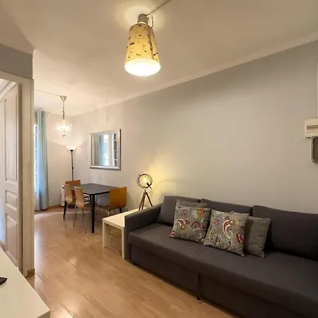 Fuer 3 Personen Ca 40 Qm In Barcelona-gracia, Costa Brava Costa Del Maresme Апартаменты Барселона