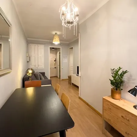 Fuer 3 Personen Ca 40 Qm In Barcelona-gracia, Costa Brava Costa Del Maresme דירה ברצלונה