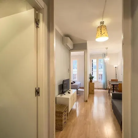 דירה Fuer 3 Personen Ca 40 Qm In Barcelona-gracia, Costa Brava Costa Del Maresme ברצלונה