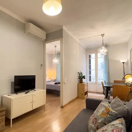 דירה Fuer 3 Personen Ca 40 Qm In Barcelona-gracia, Costa Brava Costa Del Maresme ברצלונה